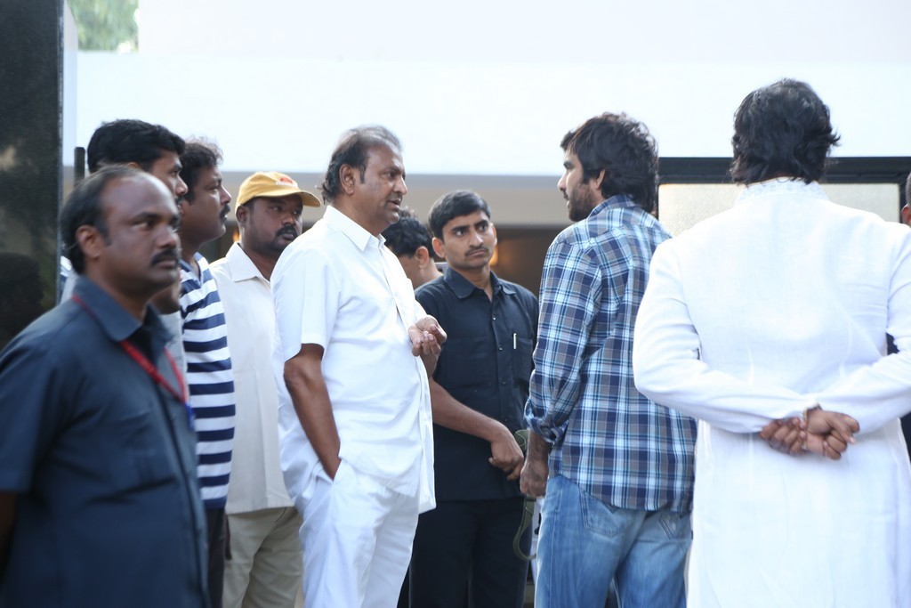 Akkineni Nageswara Rao Condolences Photos - 74 / 450 photos