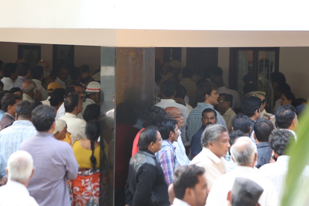 Akkineni Nageswara Rao Condolences Photos - 161 / 450 photos