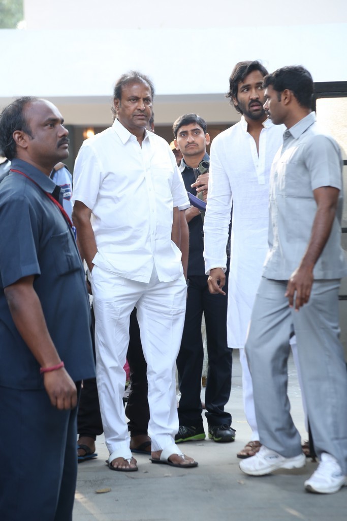 Akkineni Nageswara Rao Condolences Photos - 171 / 450 photos