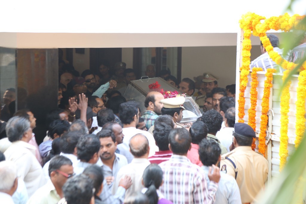 Akkineni Nageswara Rao Condolences Photos - 177 / 450 photos