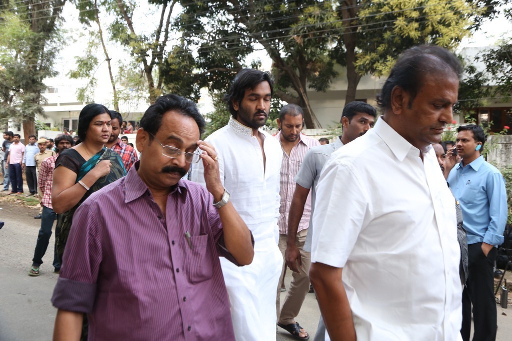 Akkineni Nageswara Rao Condolences Photos - 276 / 450 photos