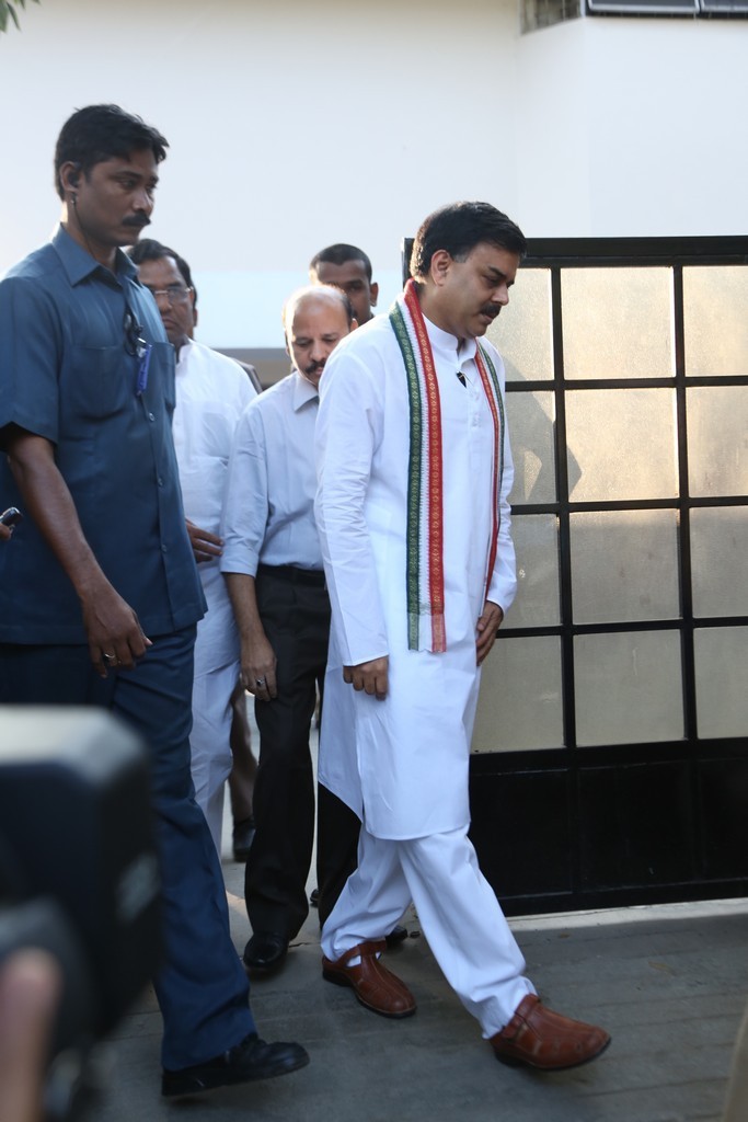 Akkineni Nageswara Rao Condolences Photos - 313 / 450 photos