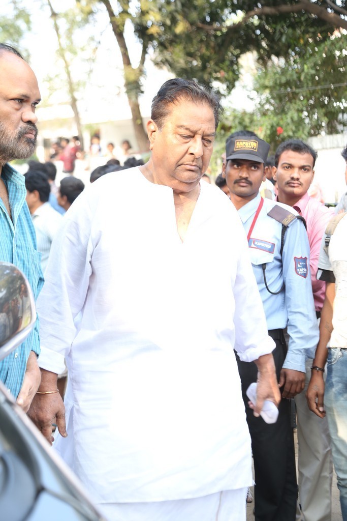 Akkineni Nageswara Rao Condolences Photos - 319 / 450 photos