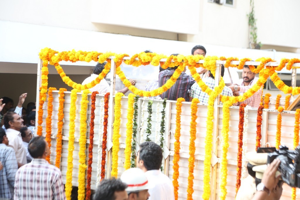 Akkineni Nageswara Rao Condolences Photos - 334 / 450 photos