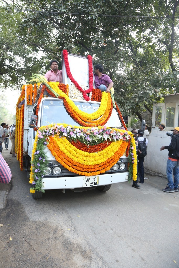 Akkineni Nageswara Rao Condolences Photos - 370 / 450 photos
