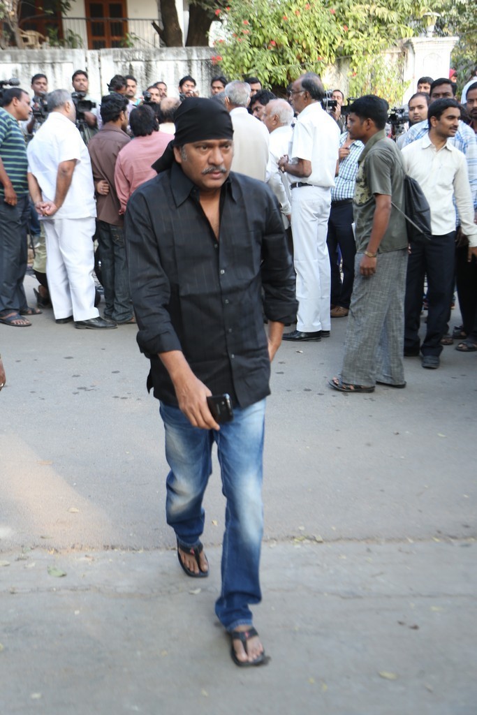 Akkineni Nageswara Rao Condolences Photos - 372 / 450 photos