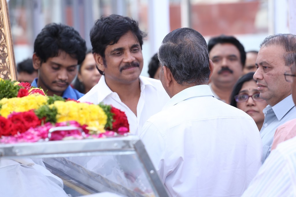 Akkineni Nageswara Rao Condolences Photos - 410 / 450 photos
