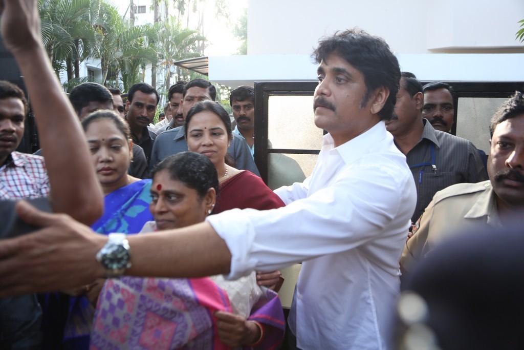 Akkineni Nageswara Rao Condolences Photos - 425 / 450 photos