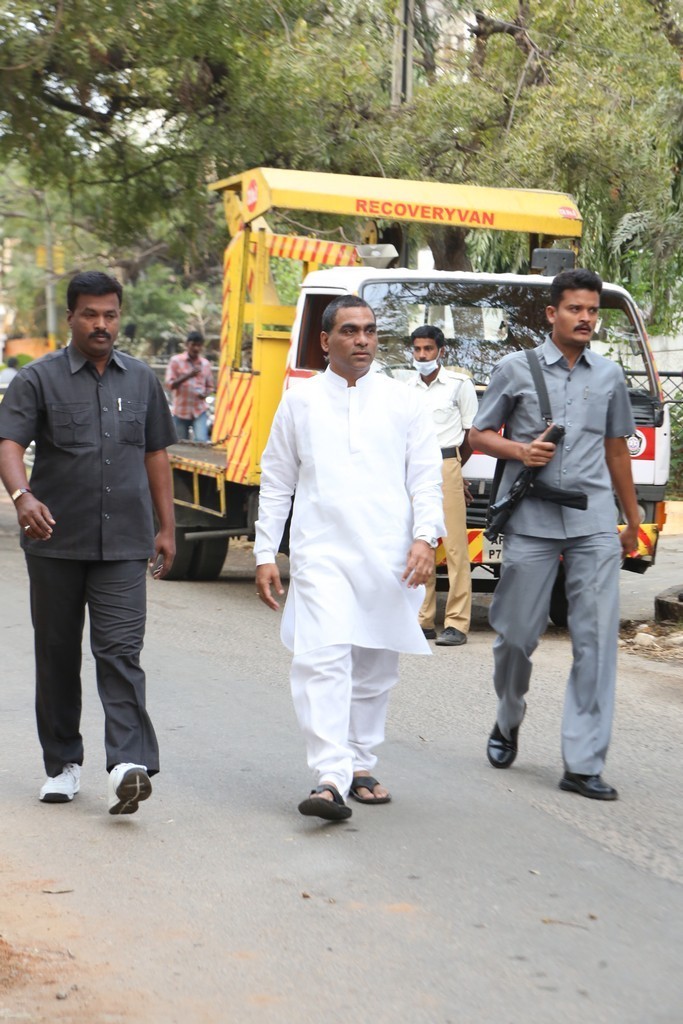 Akkineni Nageswara Rao Condolences Photos - 426 / 450 photos