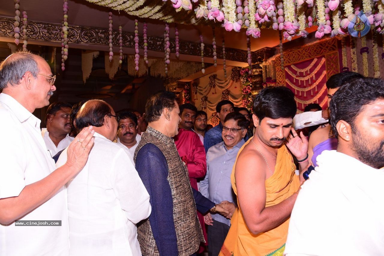 Allari Naresh Wedding Photos 03 - 70 / 227 photos