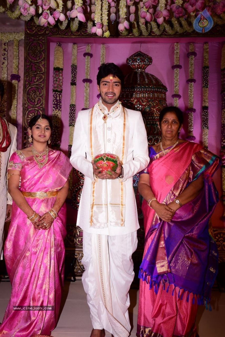 Allari Naresh Wedding Photos 03 - 113 / 227 photos