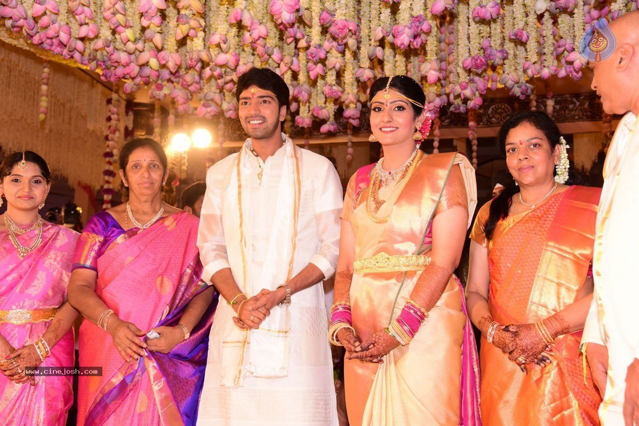 Allari Naresh Wedding Photos 03 - 130 / 227 photos