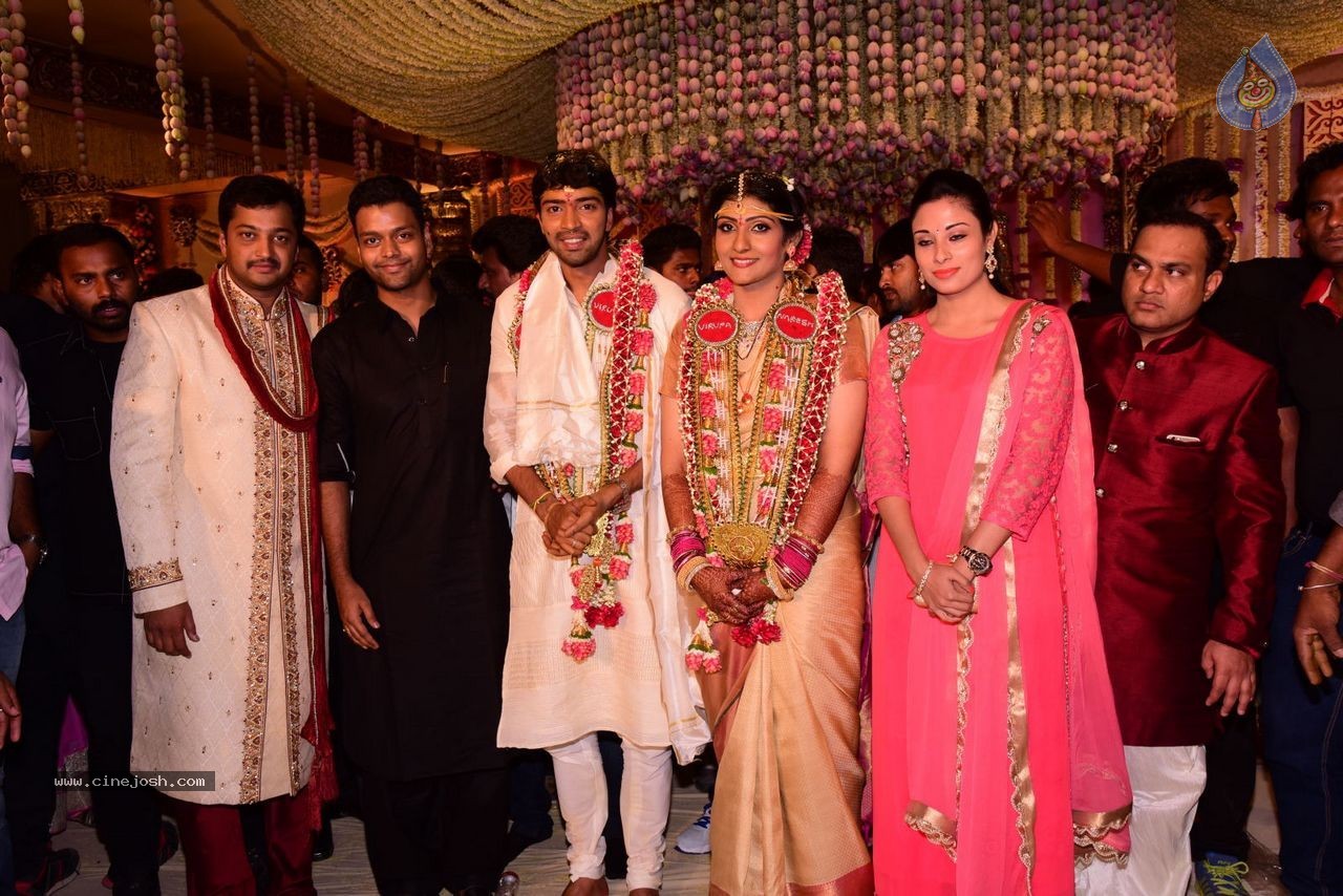 Allari Naresh Wedding Photos 04 - 42 / 59 photos