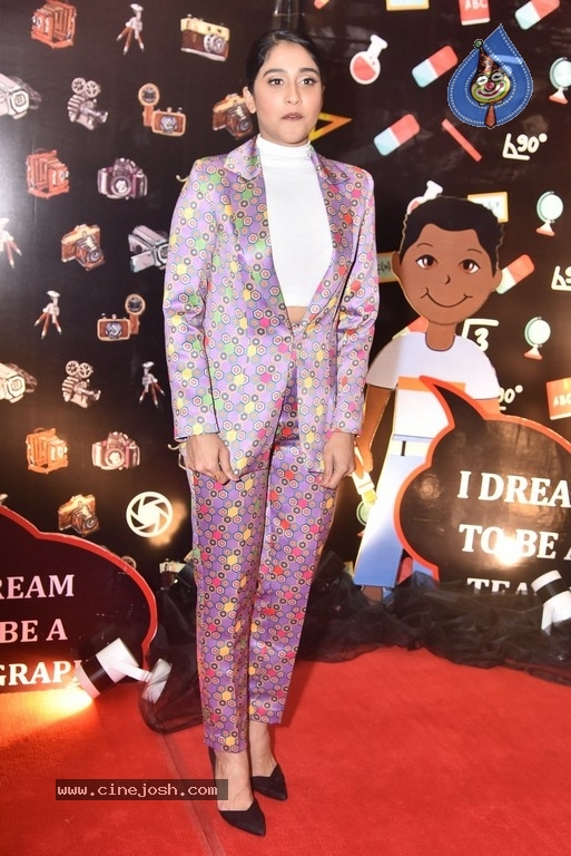 Allu Arjun And Regina Cassandra In A Charity Event - 4 / 42 photos