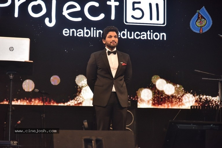 Allu Arjun And Regina Cassandra In A Charity Event - 34 / 42 photos