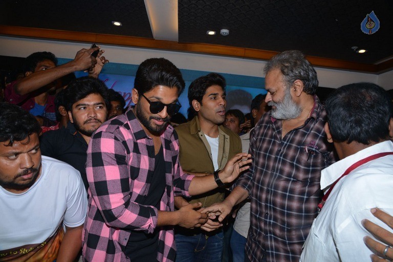 Allu Arjun Birthday Celebrations at FNCC - 39 / 40 photos