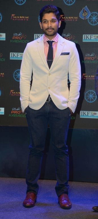 Allu Arjun is Pro Kabaddi Brand Ambassador Photos - 8 / 17 photos
