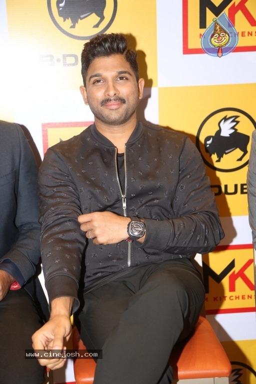 Allu Arjun Launches Buffalo Wild Wings Restaurant - 28 / 41 photos