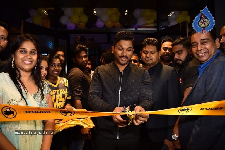 Allu Arjun Launches Buffalo Wild Wings Restaurant - 31 / 41 photos