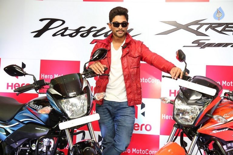 Allu Arjun Launches Hero Motocorp Bikes - 11 / 42 photos
