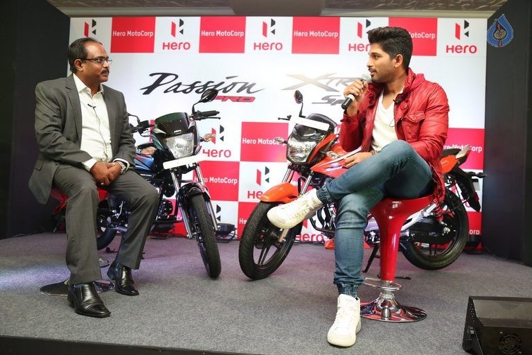 Allu Arjun Launches Hero Motocorp Bikes - 22 / 42 photos