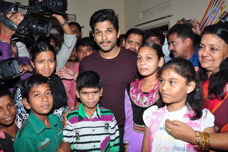 Allu Arjun Photos at Make A Wish Event - 51 / 59 photos