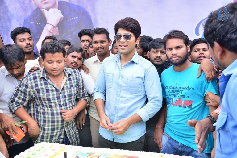 Allu Sirish Birthday Celebrations - 12 / 17 photos