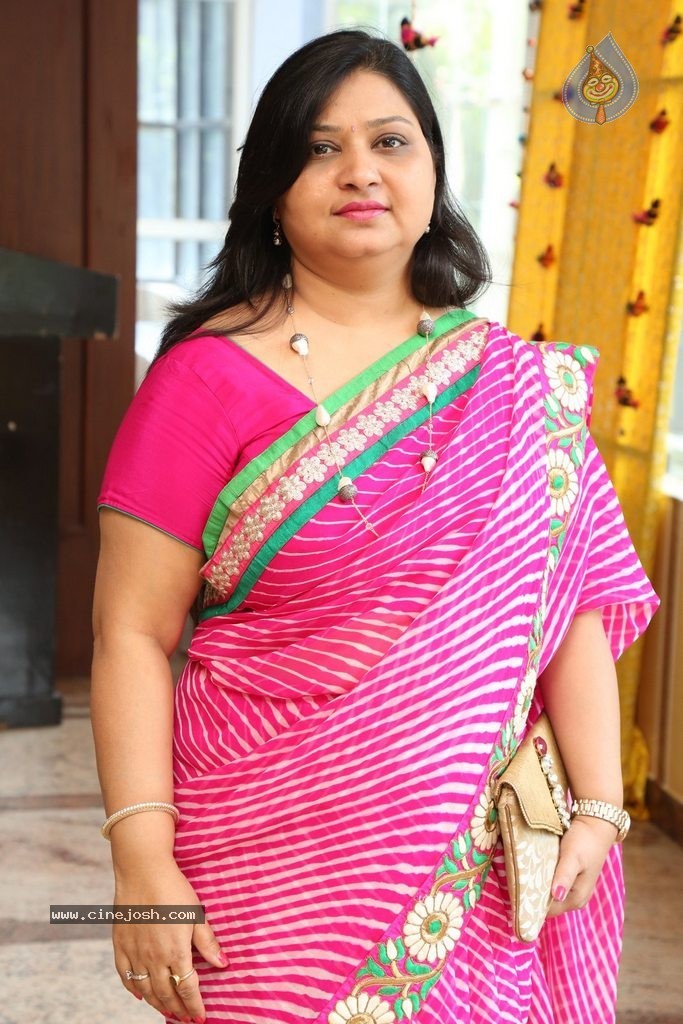 Alok Nahata and Sashi Nahata 25th Wedding Anniversary  - 72 / 128 photos