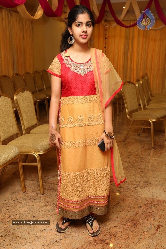 Alok Nahata and Sashi Nahata 25th Wedding Anniversary  - 88 / 128 photos