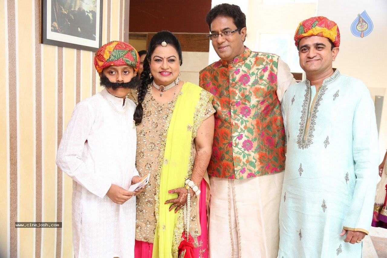 Alok Nahata and Sashi Nahata 25th Wedding Anniversary  - 104 / 128 photos