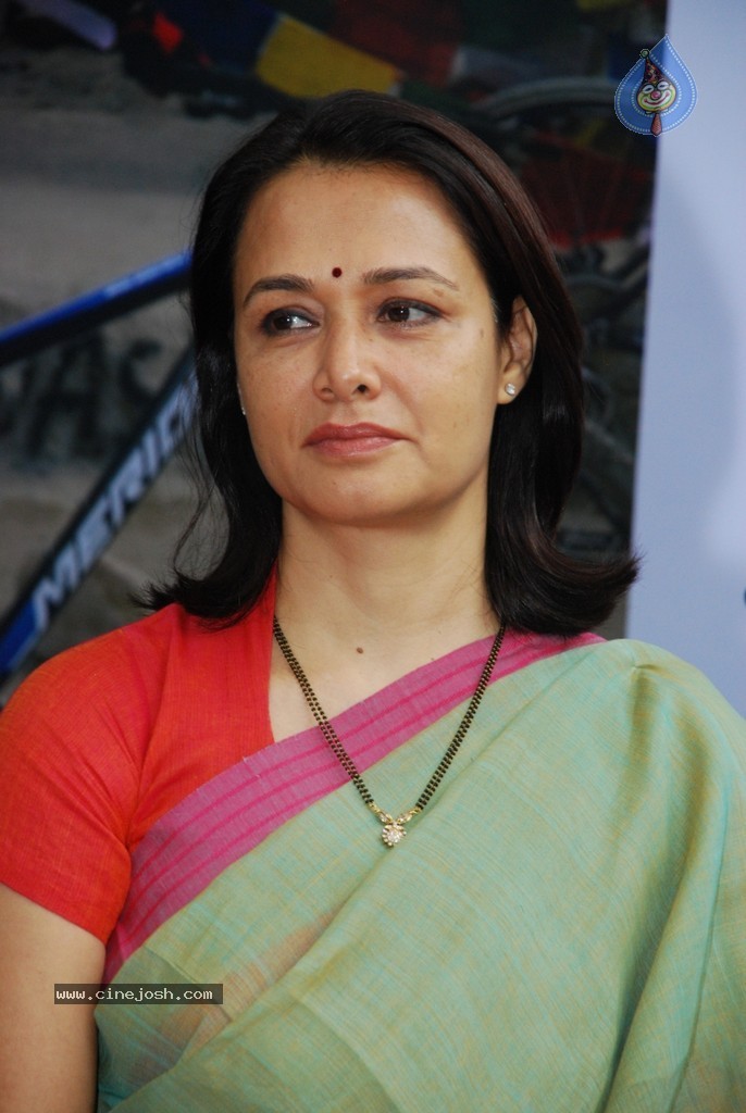 Amala at Aditya Mehta Foundation Event - 15 / 20 photos