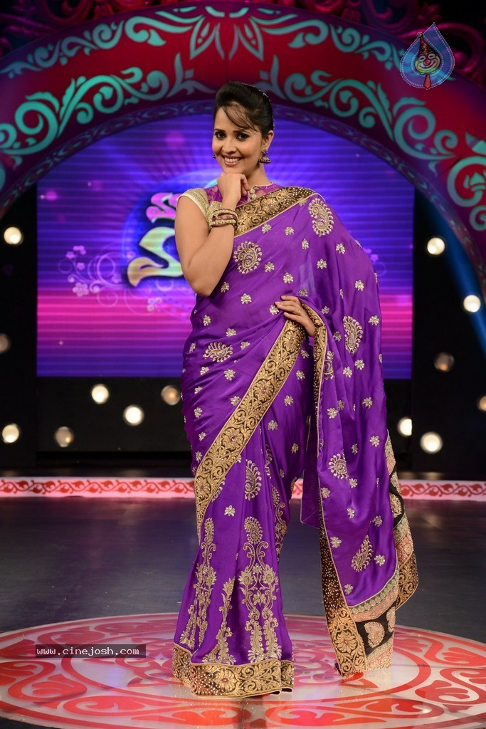 Anasuya at MAA Mahalakshmi Event - 15 / 105 photos