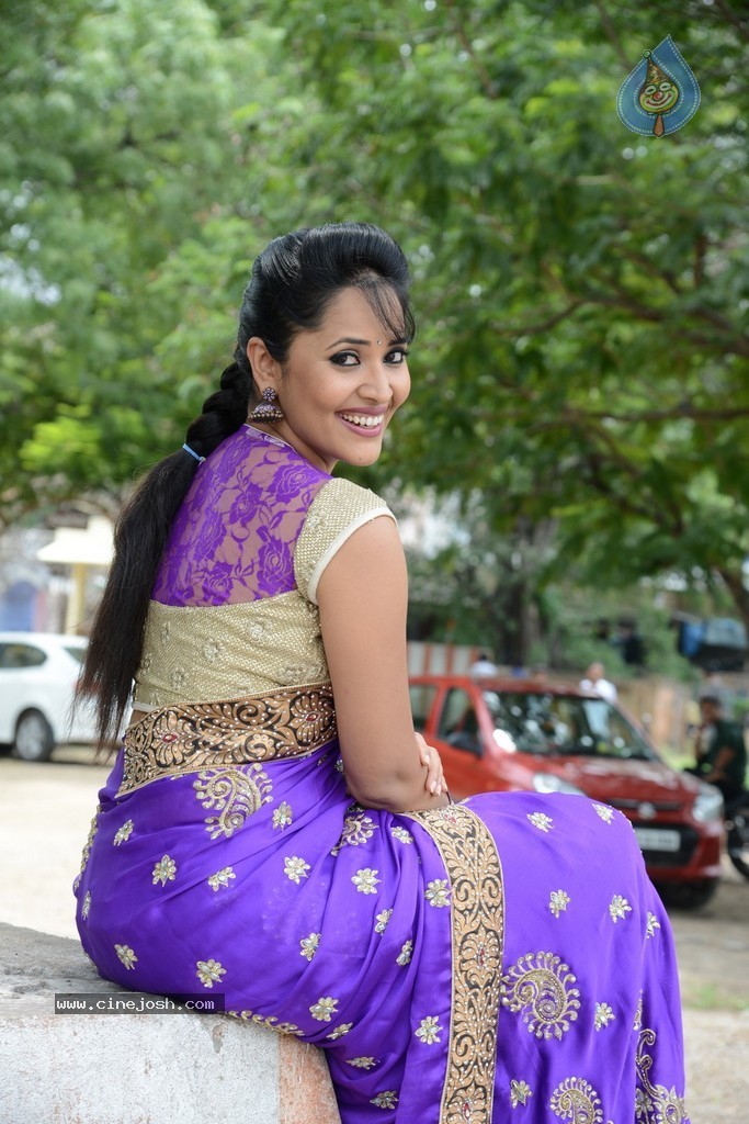 Anasuya at MAA Mahalakshmi Event - 26 / 105 photos