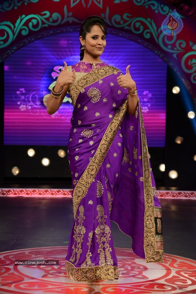 Anasuya at MAA Mahalakshmi Event - 43 / 105 photos