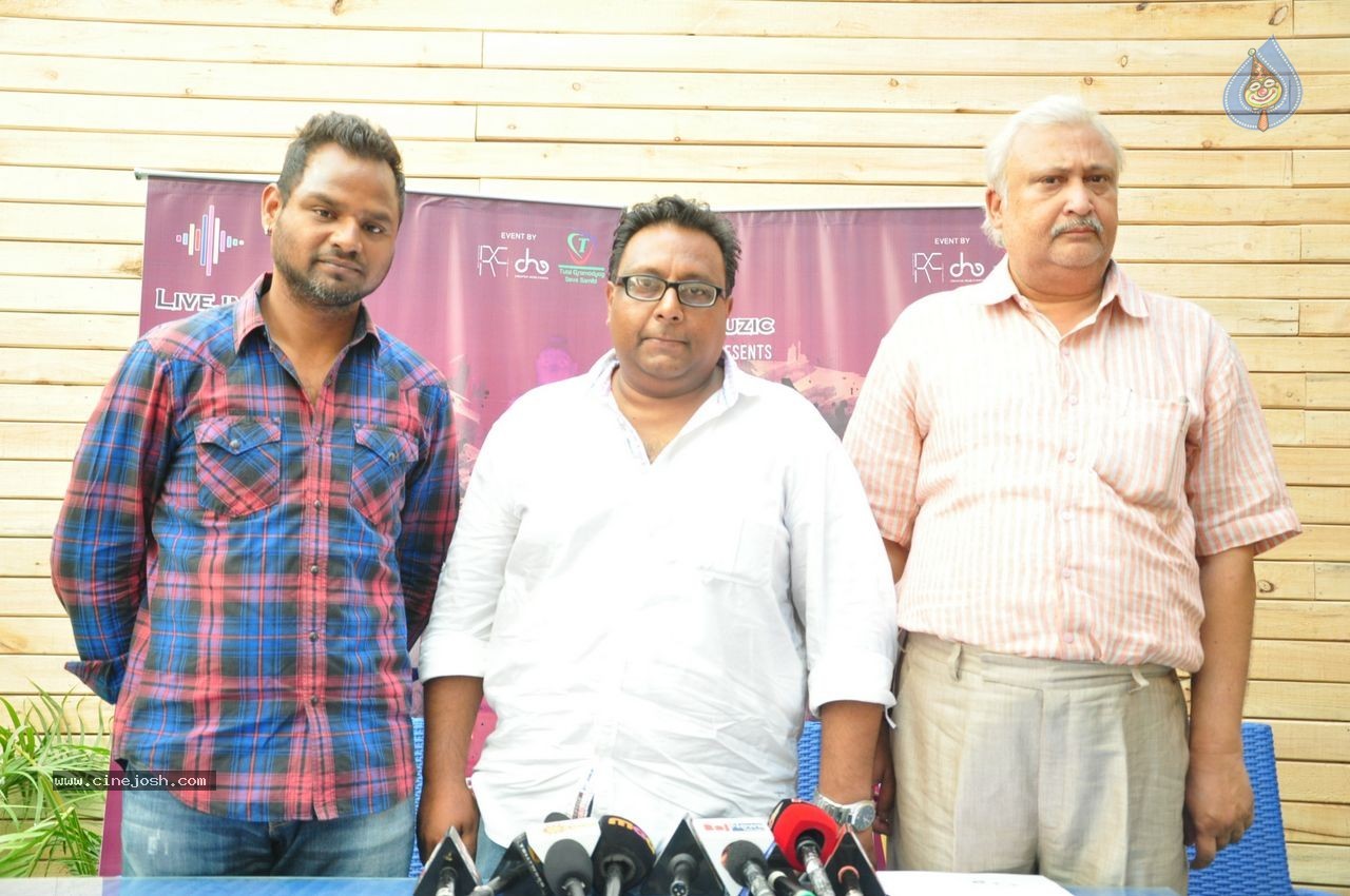 Ankit Tiwari Live Musical Concert Cancelled PM - 1 / 23 photos