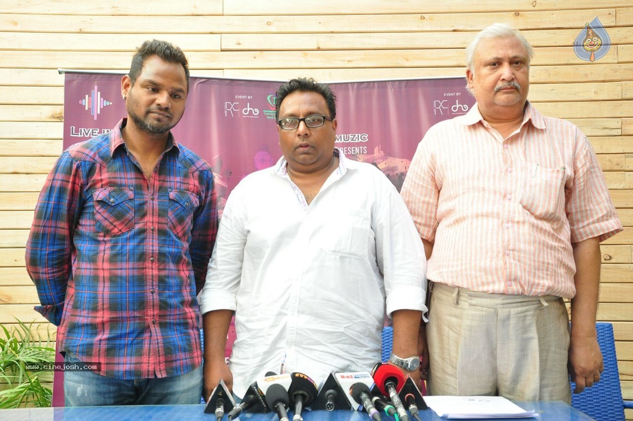 Ankit Tiwari Live Musical Concert Cancelled PM - 21 / 23 photos