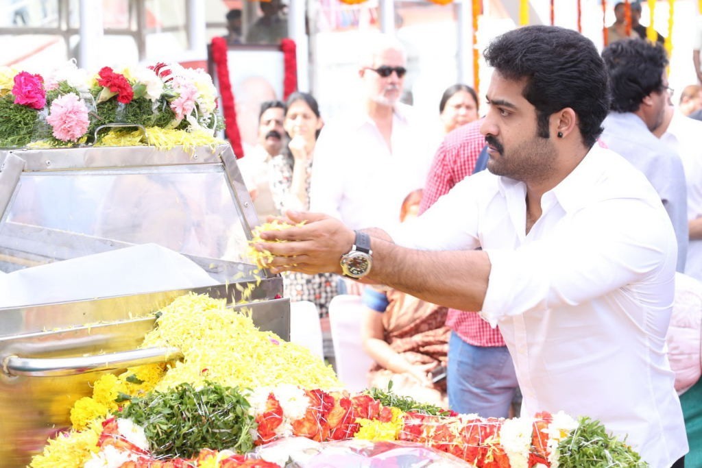 ANR Condolences Photos 03 - 151 / 354 photos