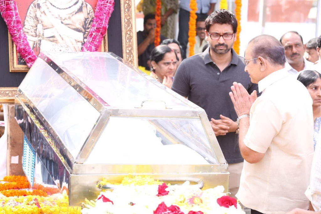 ANR Condolences Photos 03 - 177 / 354 photos