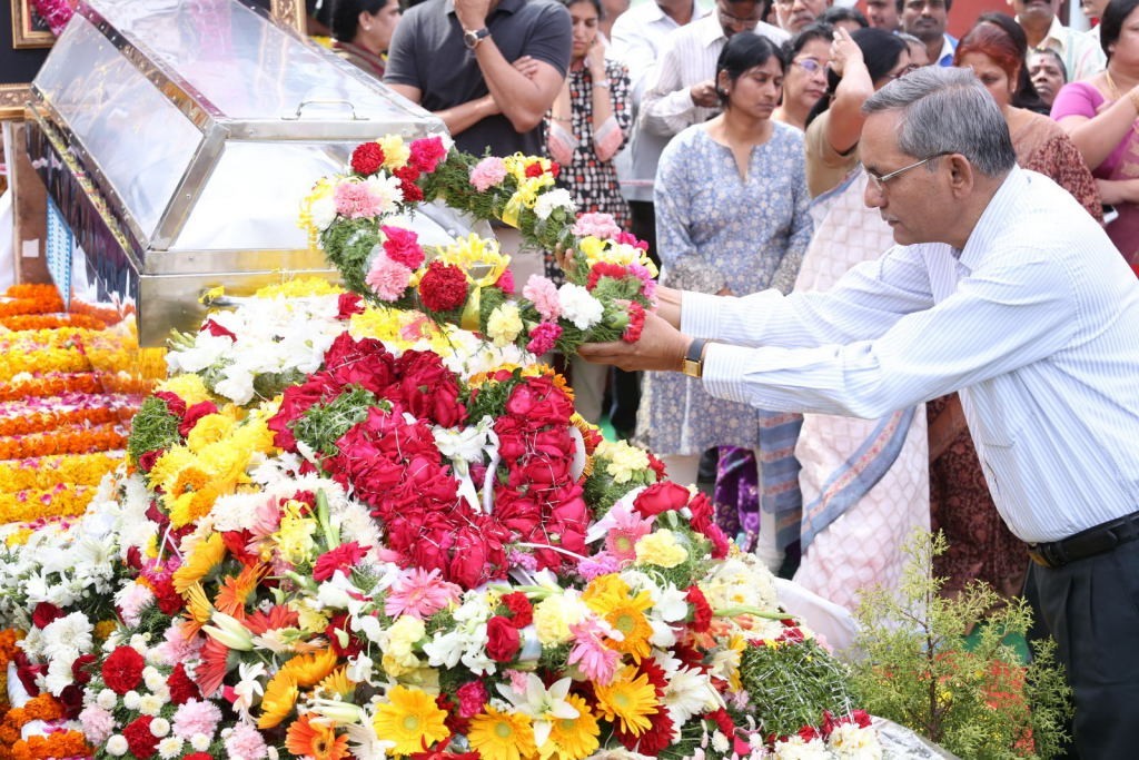 ANR Condolences Photos 03 - 213 / 354 photos
