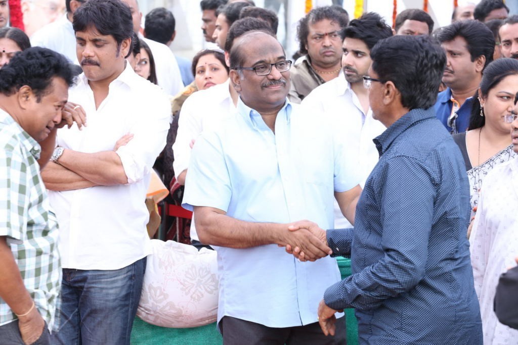 ANR Condolences Photos 04 - 100 / 280 photos