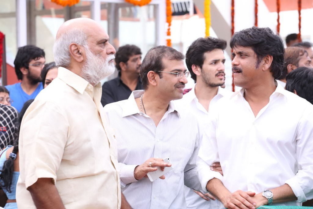 ANR Condolences Photos 04 - 101 / 280 photos