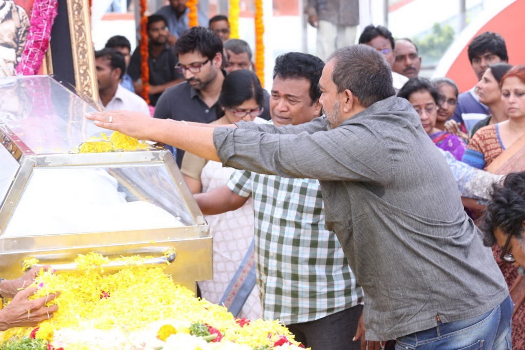 ANR Condolences Photos 04 - 129 / 280 photos