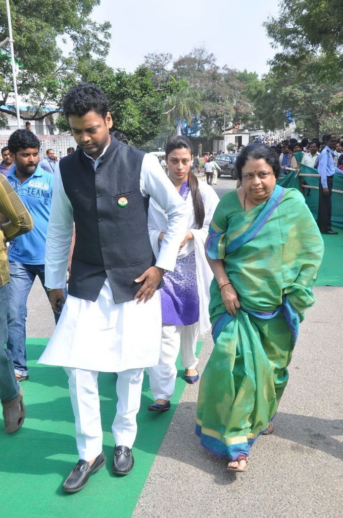 ANR Condolences Photos 04 - 245 / 280 photos