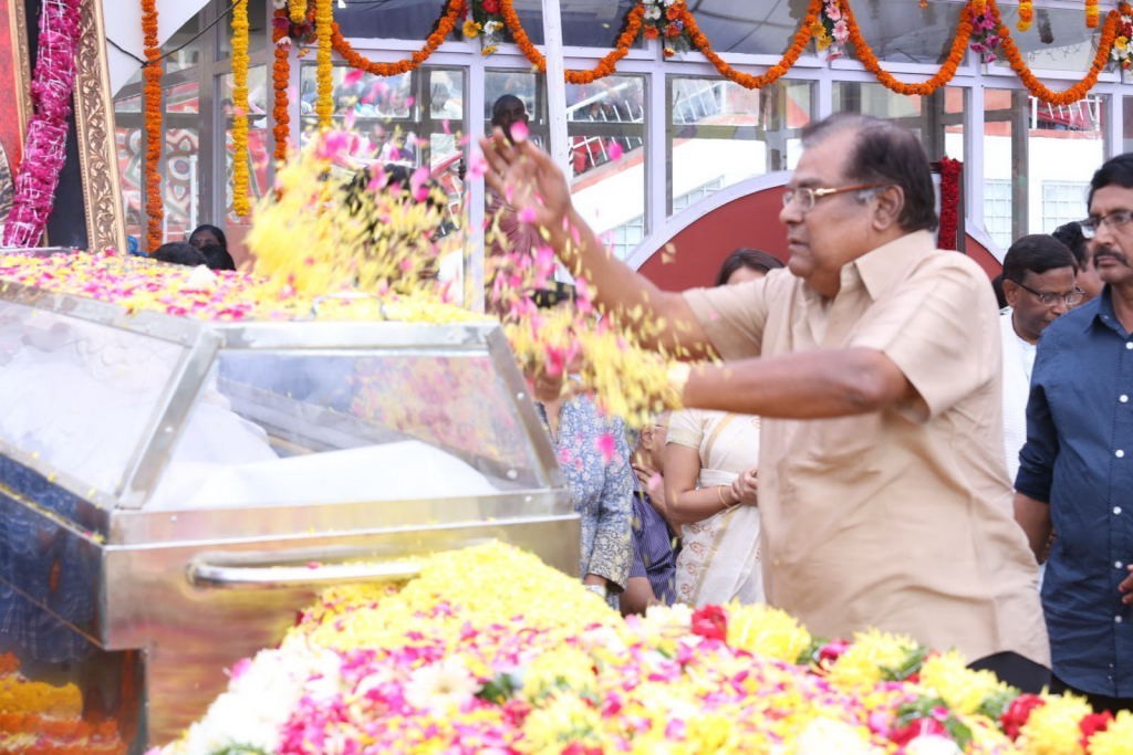 ANR Condolences Photos 05 - 26 / 138 photos