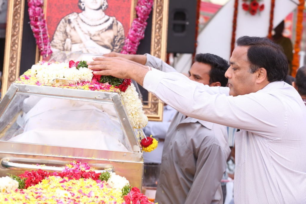 ANR Condolences Photos 05 - 100 / 138 photos