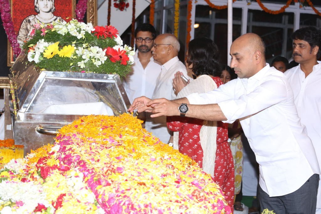 ANR Condolences Photos 06 - 22 / 194 photos