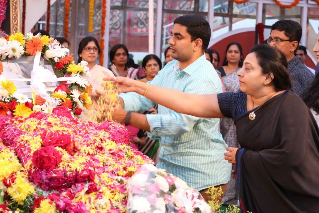ANR Condolences Photos 06 - 96 / 194 photos
