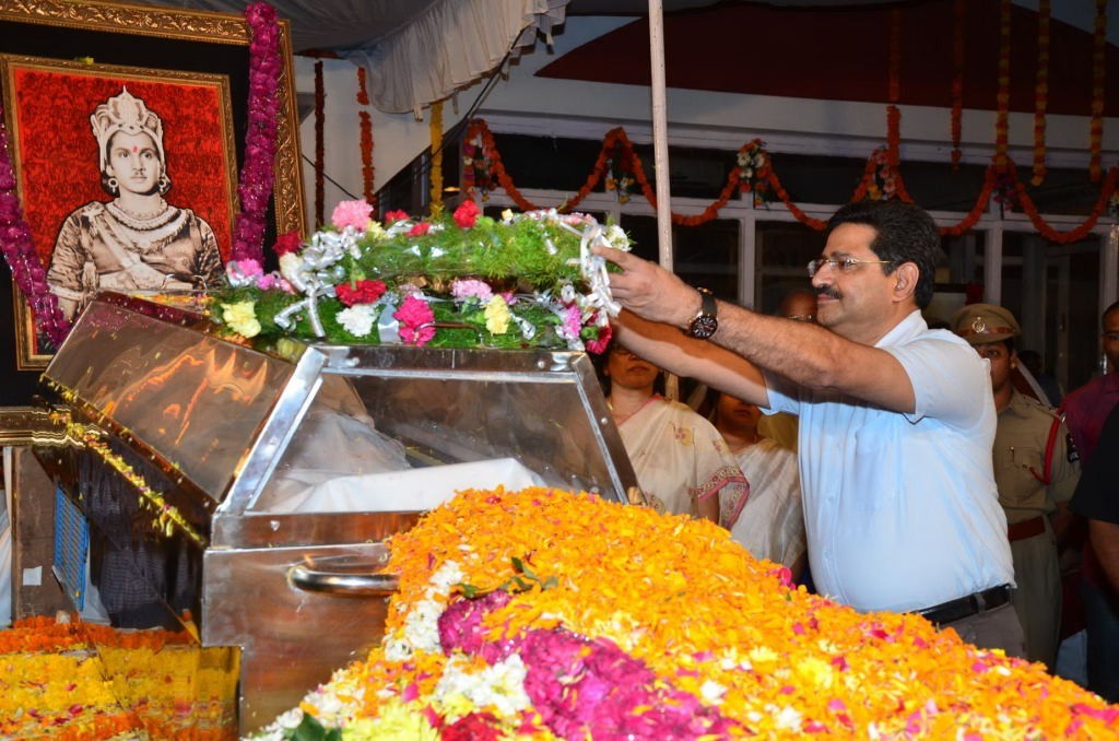 ANR Condolences Photos 07 - 27 / 86 photos