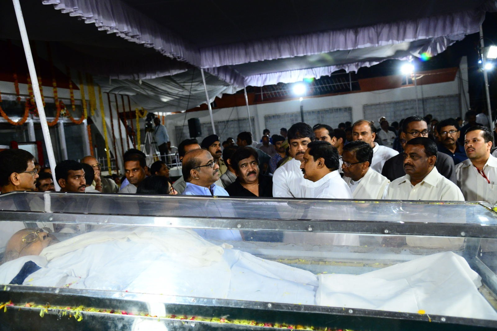 ANR Condolences Photos 08 - 27 / 190 photos