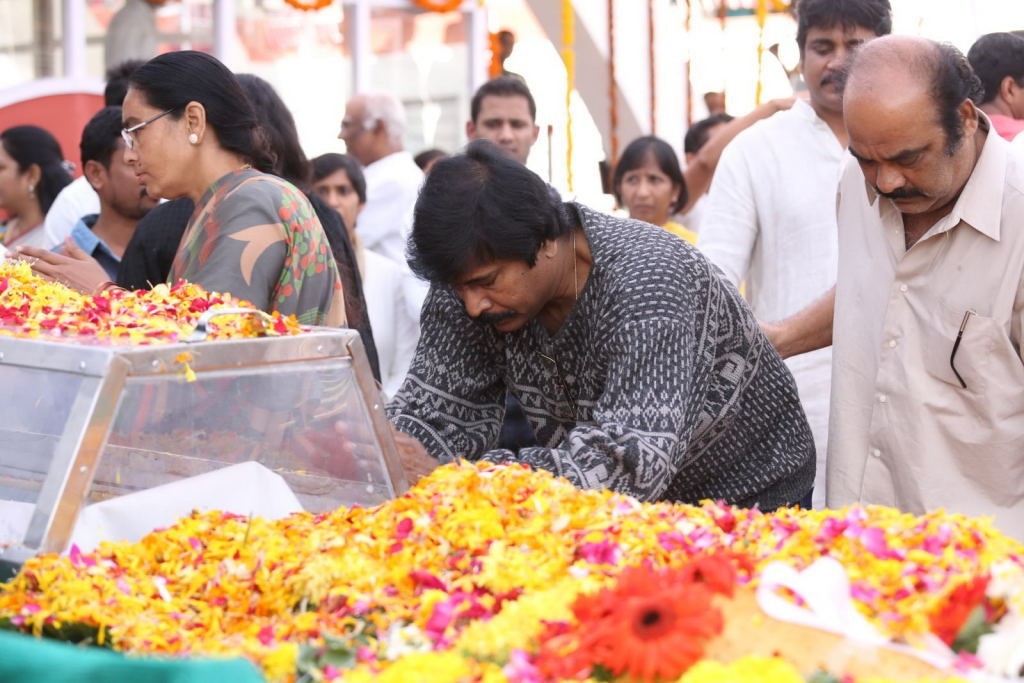 ANR Condolences Photos 09 - 8 / 440 photos